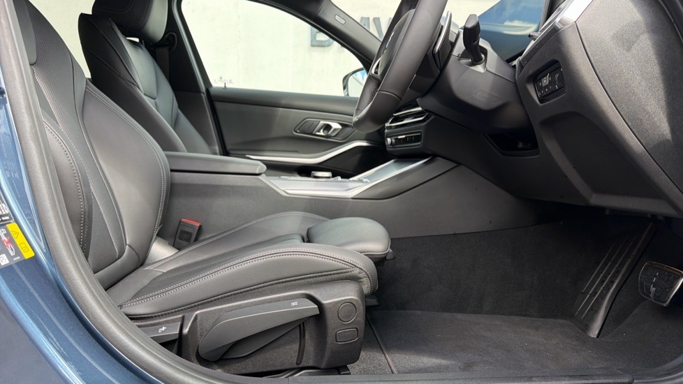 BMW 3 Series M340i Xdrive Mht Step Black #42