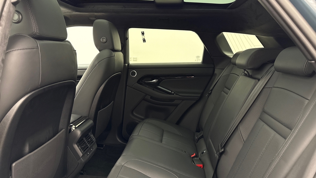 Land Rover Range Rover Evoque 1.5 P270e Dynamic Hse Black #4