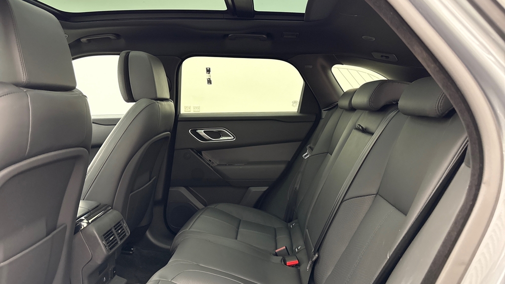 Land Rover Range Rover Velar 2L Dynamic Se Grey #4