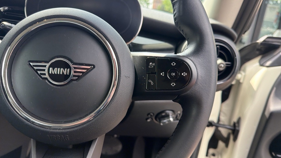 Mini Hatch F55 Mini 5-Door Cooper Exclusive Lci II Black #18