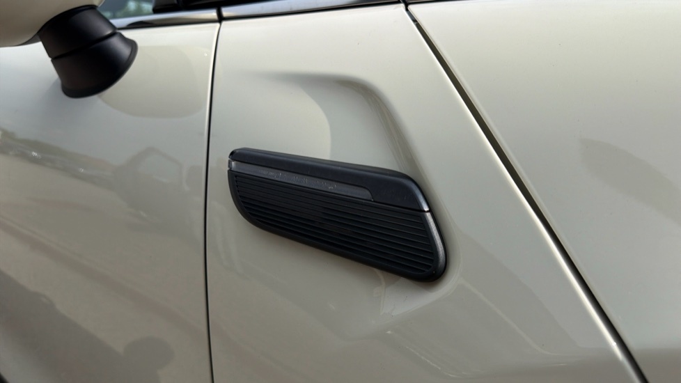 Mini Hatch F55 Mini 5-Door Cooper Exclusive Lci II Black #32