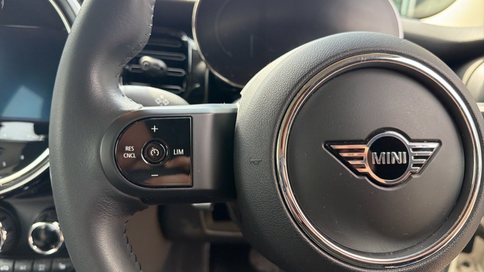 Mini Hatch F55 Mini 5-Door Cooper Exclusive Lci II Black #17