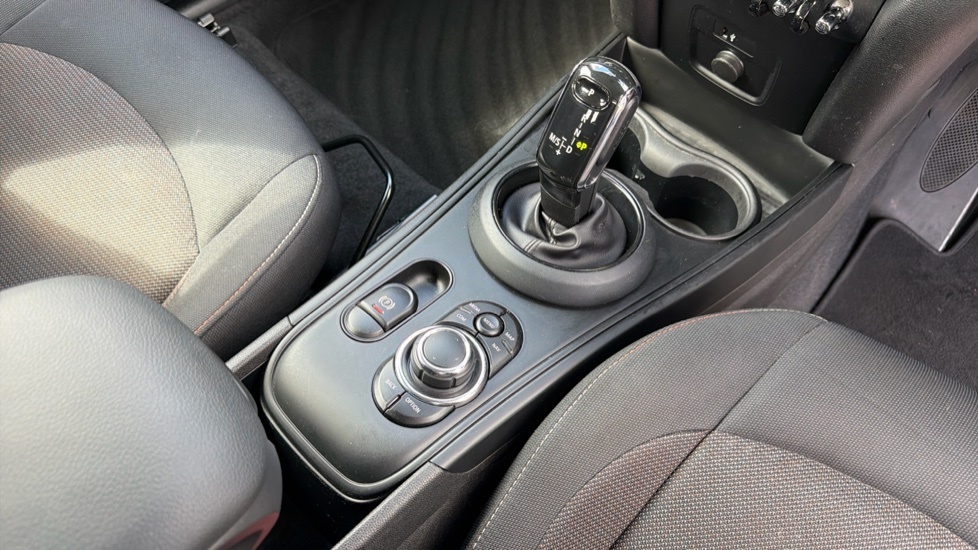 Mini Countryman 1.5 Cooper Exclusive Premium Plus White #10