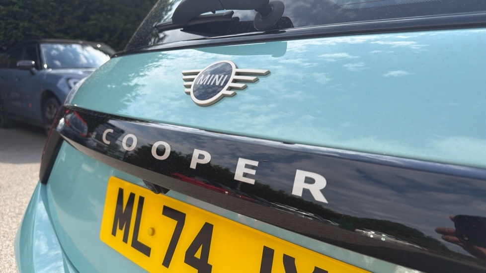 Mini Hatch F55 Mini 5-Door Hatch Cooper S Exclusive Lci II Black #26