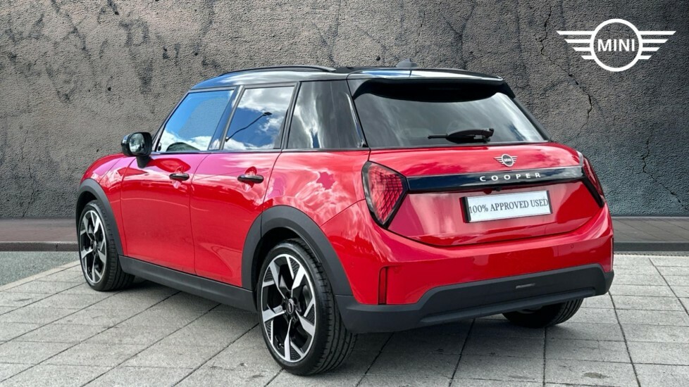 Mini Hatch 160Kw Se Sport 54Kwh 2025 Black #2