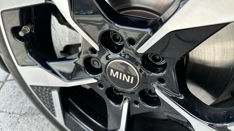 Mini Hatch 160Kw Se Sport 54Kwh 2025 Black #27