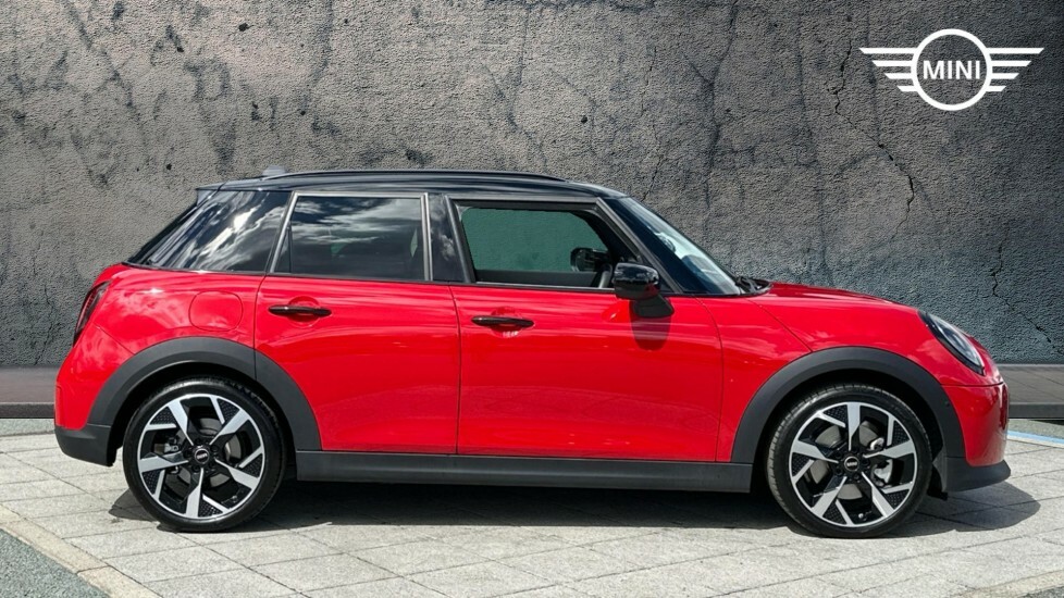 Mini Hatch 160Kw Se Sport 54Kwh 2025 Black #3
