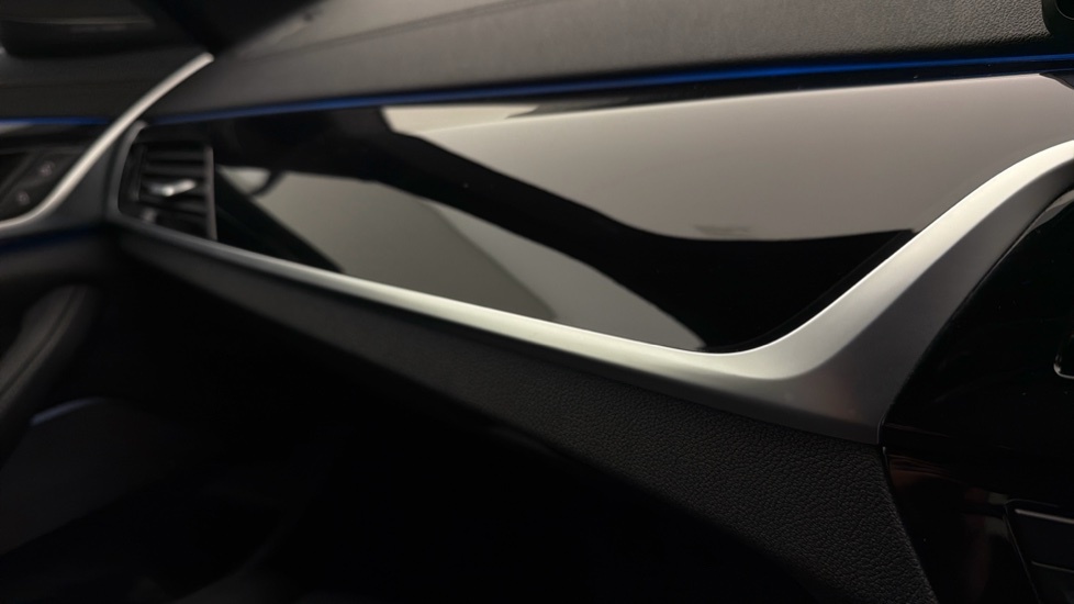 BMW 5 Series 520I Mht M Sport Step Pro Pack White #32