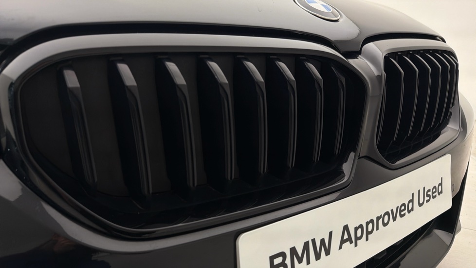 BMW 5 Series 520I Mht M Sport Step Pro Pack White #37