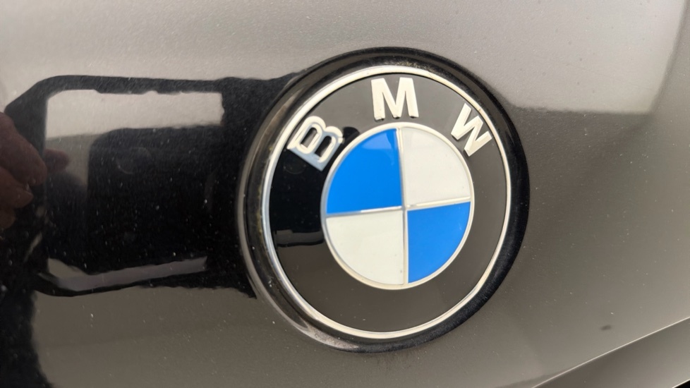 BMW 5 Series 520I Mht M Sport Step Pro Pack White #21