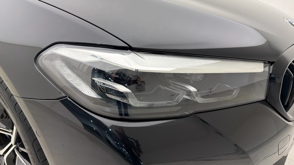 BMW 5 Series 520I Mht M Sport Step Pro Pack White #39