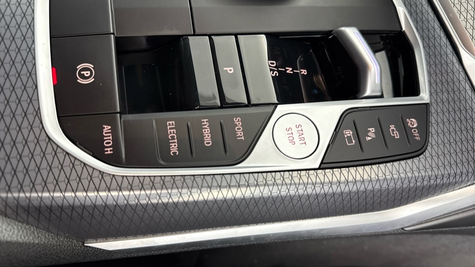 BMW 3 Series 320I M Sport Step #19