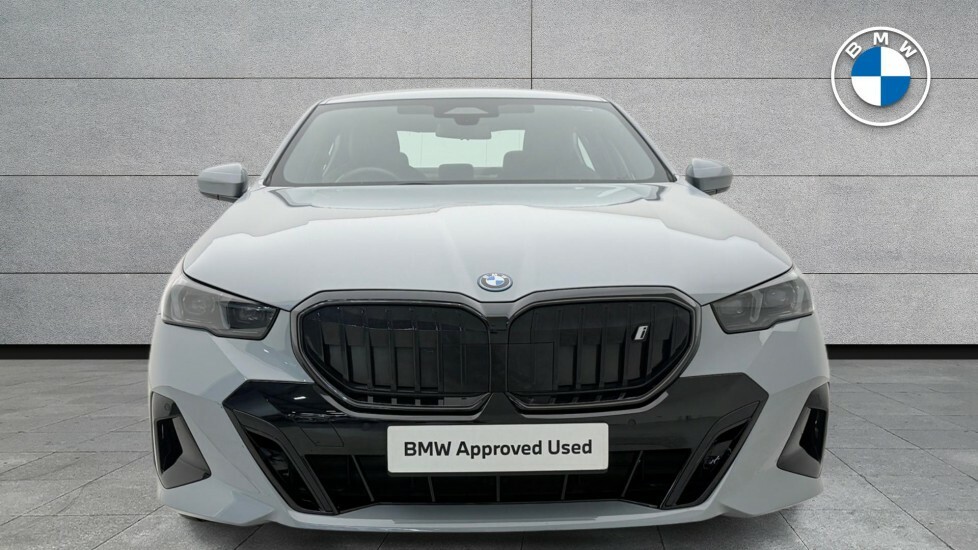 BMW i5 442Kw M60 Xdrive 84Kwh Grey #16