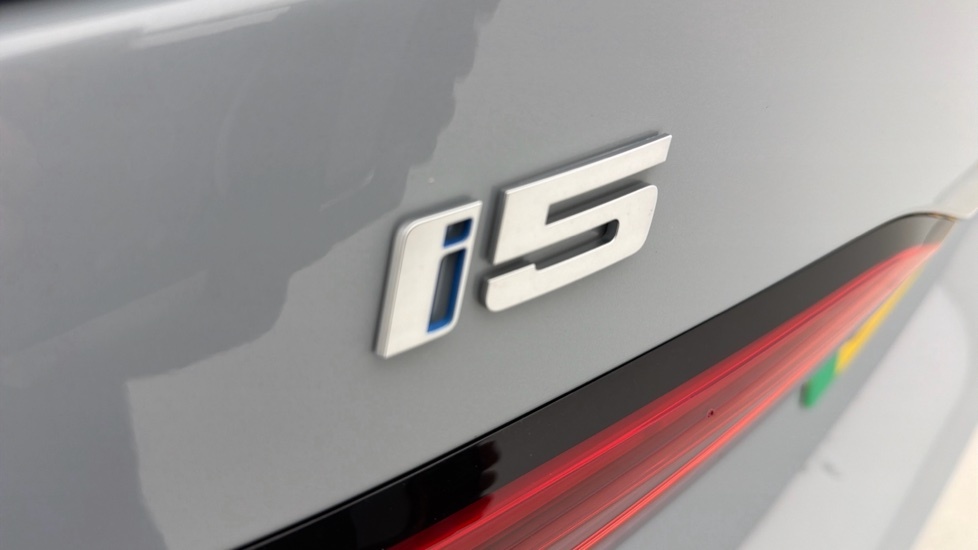 BMW i5 442Kw M60 Xdrive 84Kwh Grey #21