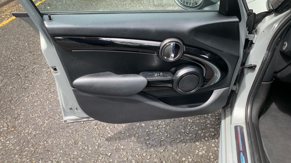 Mini Hatch 1.5 Cooper Classic Grey #30