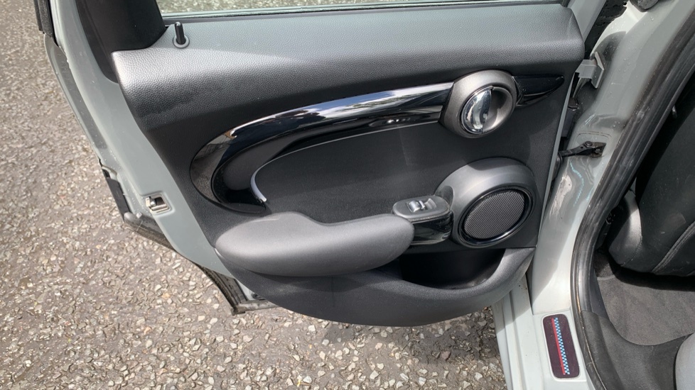 Mini Hatch 1.5 Cooper Classic Grey #35