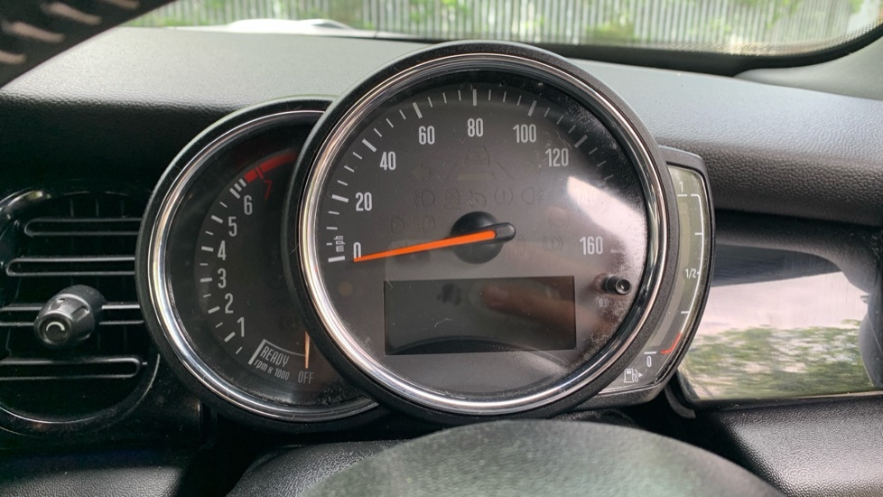 Mini Hatch 1.5 Cooper Classic Grey #9