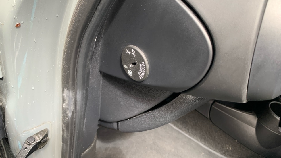 Mini Hatch 1.5 Cooper Classic Grey #32