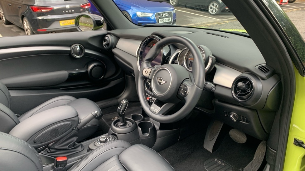 Mini Convertible Cooper Exclusive Black #6