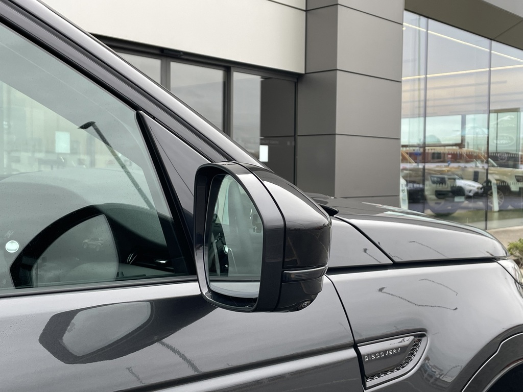 Land Rover Discovery Sport Dynamic Se Red #57