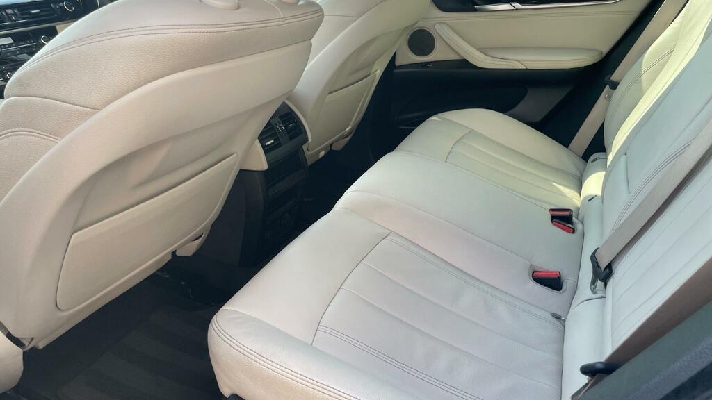 BMW X6  Black #16