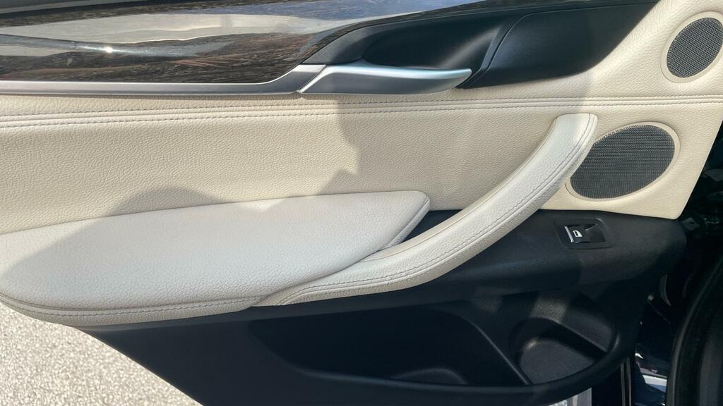 BMW X6  Black #25