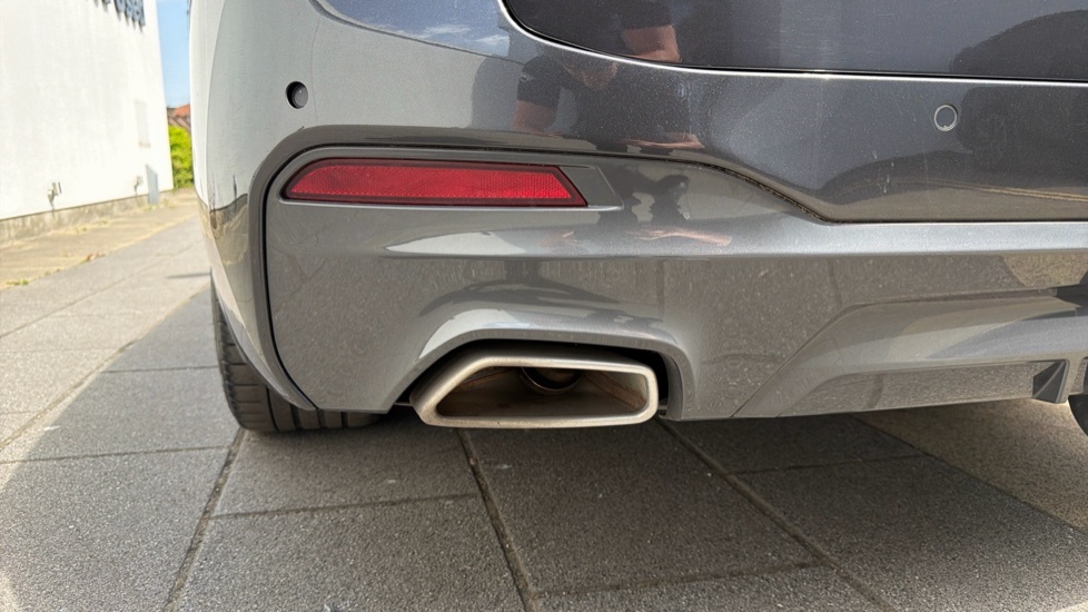 BMW 5 Series 530E M Sport Black #43