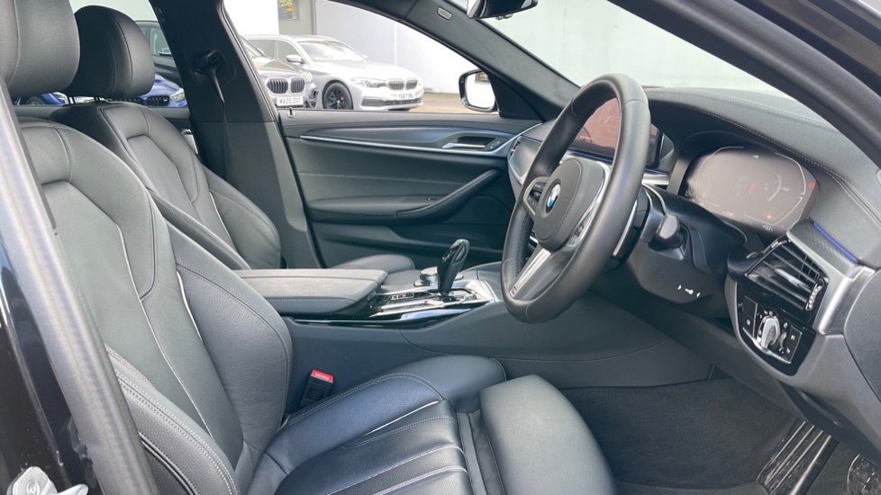 BMW 5 Series 530E M Sport Black #11
