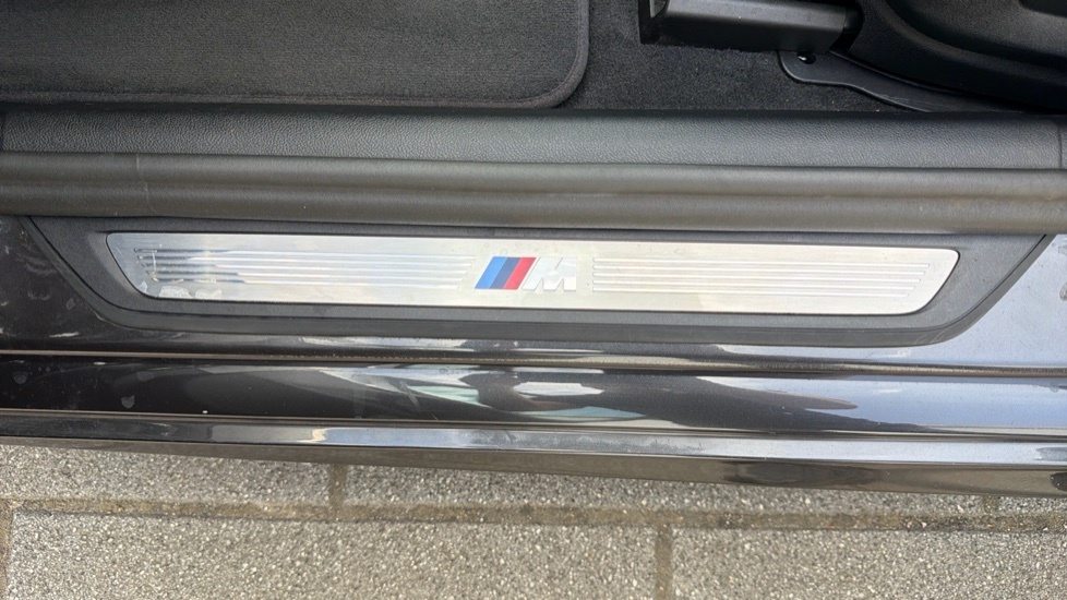 BMW 5 Series 530E M Sport Black #53