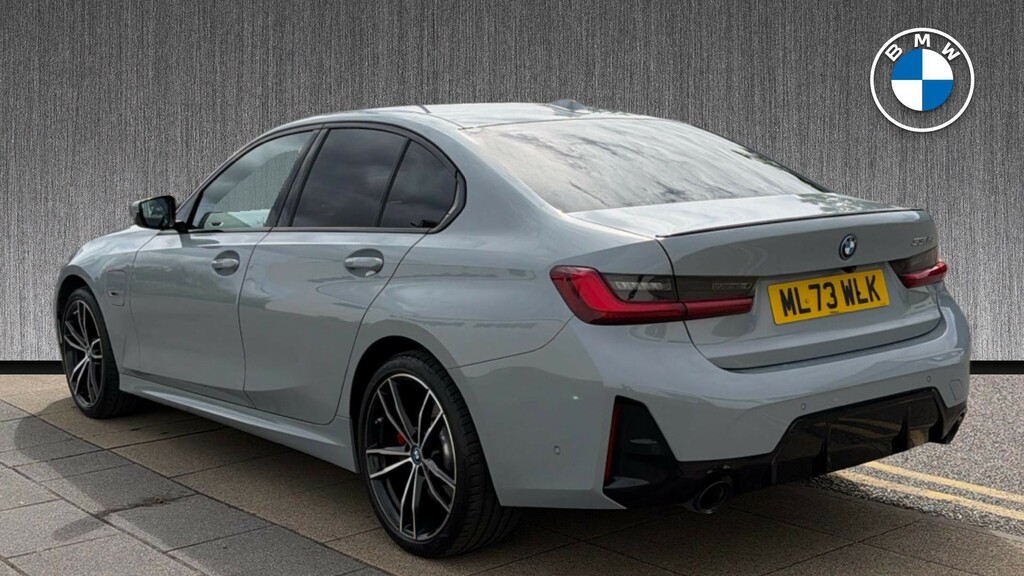 BMW 3 Series 320I M Sport Black #2
