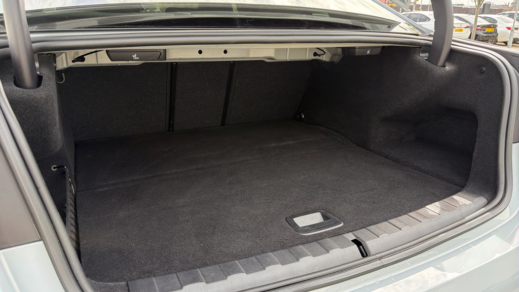 BMW 3 Series 320I M Sport Black #34