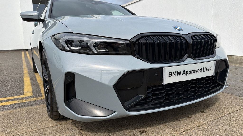 BMW 3 Series 320I M Sport Black #23