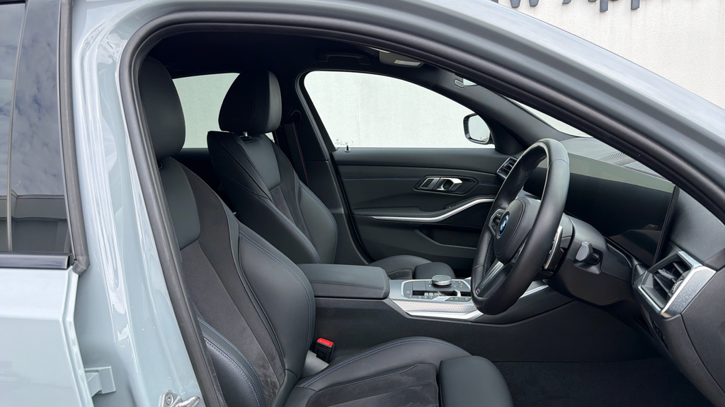 BMW 3 Series 320I M Sport Black #11