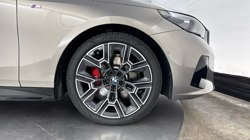 BMW 5 Series 530E M Sport Touring White #14