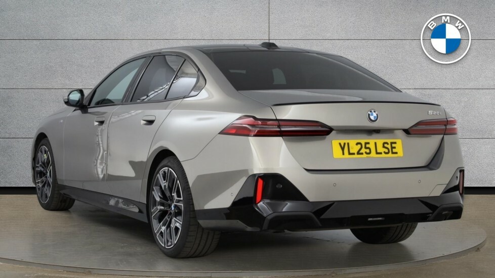 BMW 5 Series 530E M Sport Touring White #2