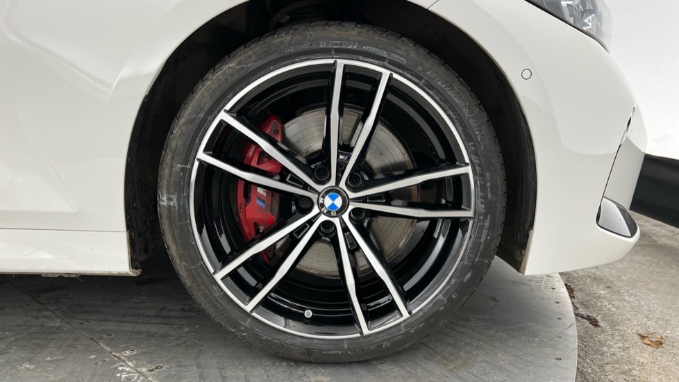BMW 3 Series M Sport Touring White #14