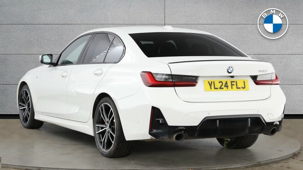 BMW 3 Series M Sport Touring White #2
