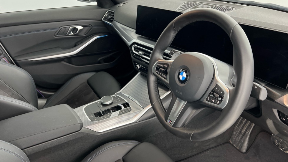 BMW 3 Series M Sport Touring White #6