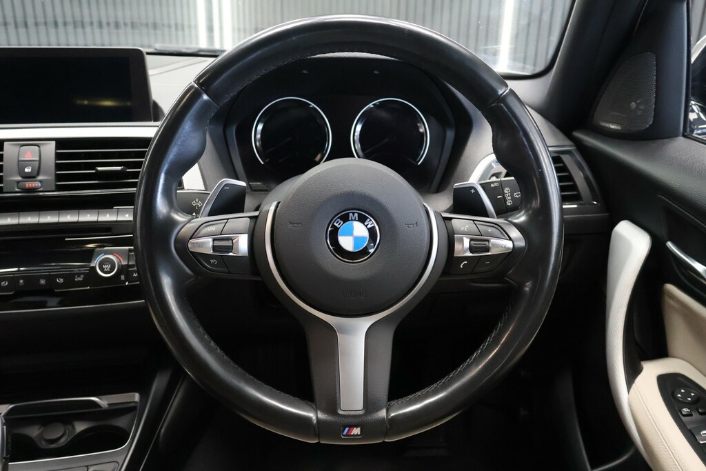 BMW 1 Series 118I 1.5 Sport Navservotronic Orange #24