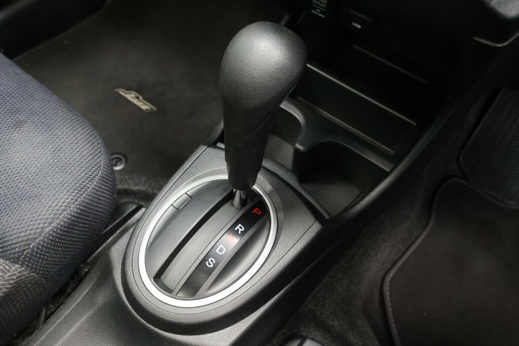 Honda Jazz Hatchback Silver #28
