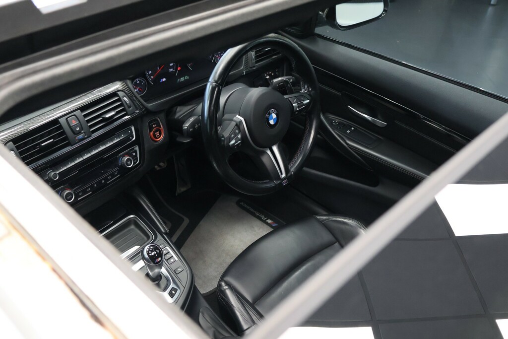 BMW M4 2dr Dct Black #14