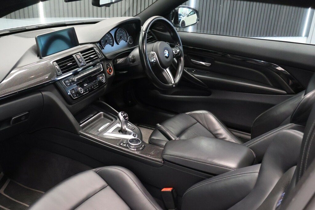 BMW M4 2dr Dct Black #23