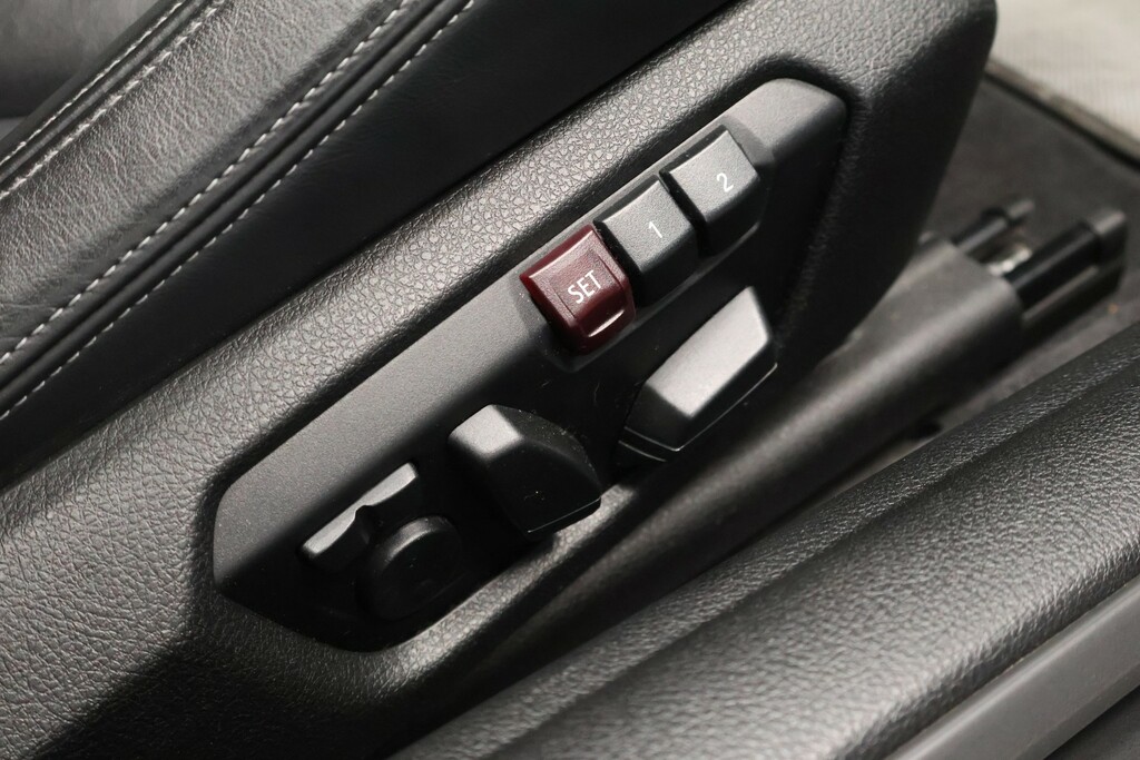 BMW M4 2dr Dct Black #15