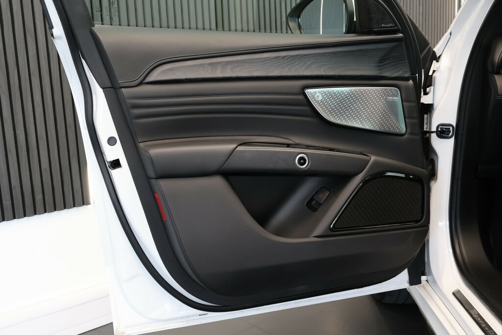Maserati Grecale Mhev Modena White #23