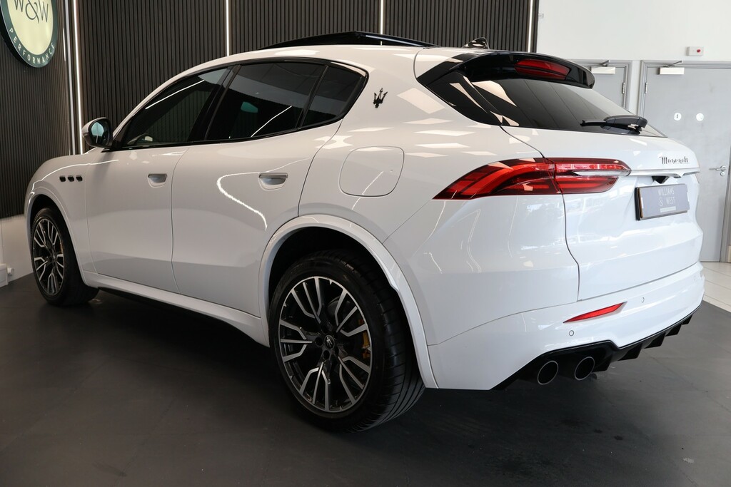Maserati Grecale Mhev Modena White #12