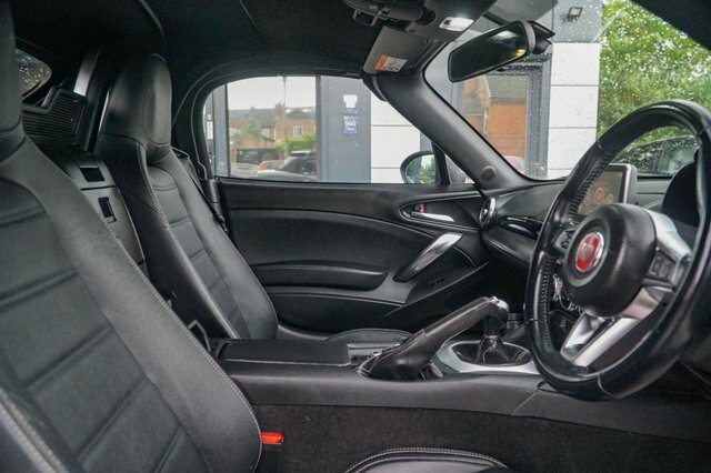 Fiat 124 Spider 1.4 Multiair Lusso Euro 6 White #2