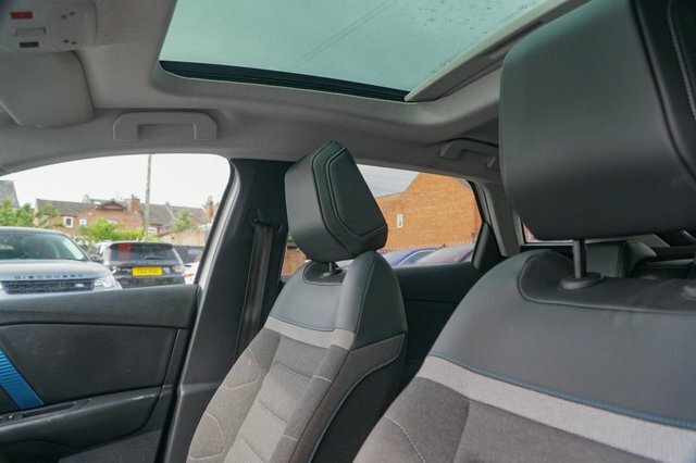 Citroen e-C4 Shine Grey #45