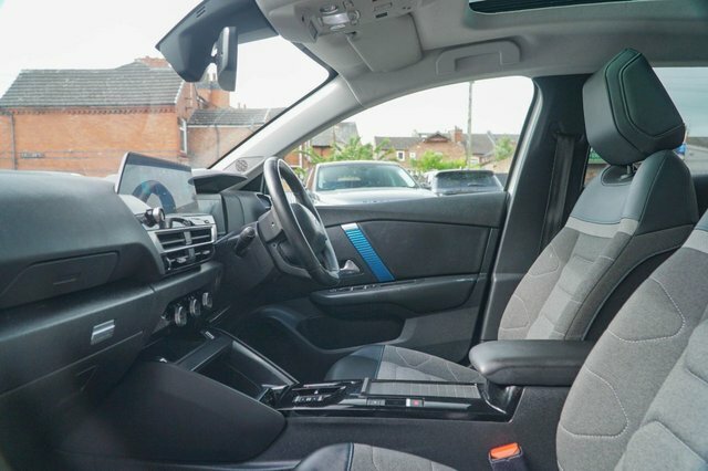 Citroen e-C4 Shine Grey #46
