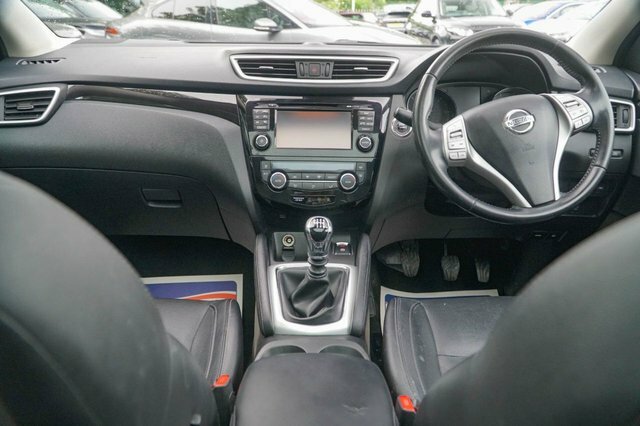 Nissan Qashqai 2017 1.5 Dci Tekna Suv 2Wd Euro KW17FUE Red #4