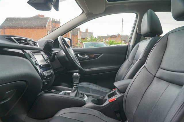 Nissan Qashqai 2017 1.5 Dci Tekna Suv 2Wd Euro KW17FUE Red #2